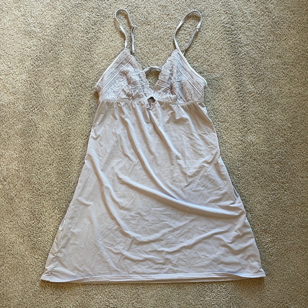Women’s Cooling Night Dress size 4-6 US | chemise | slip dress